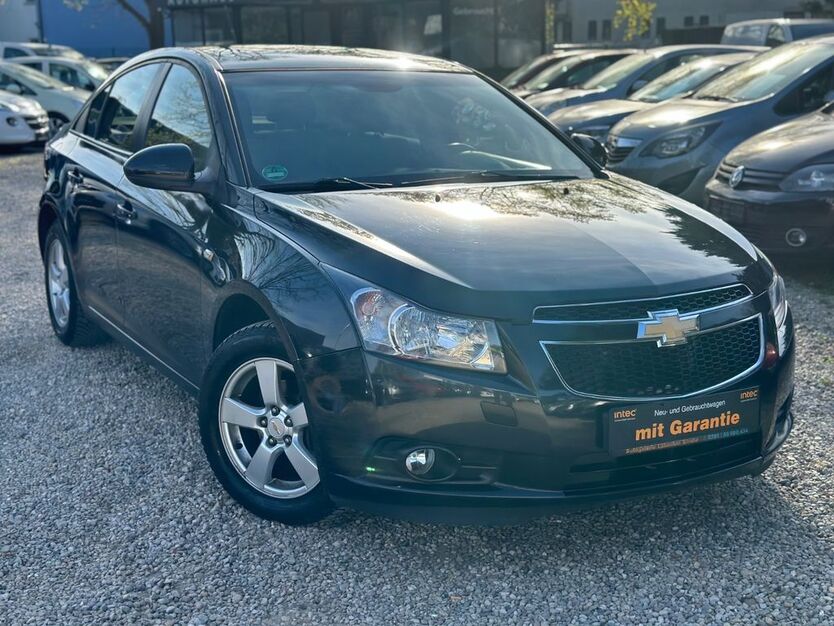 Chevrolet Cruze 220.000 km 2.990 € Berlin 13127
