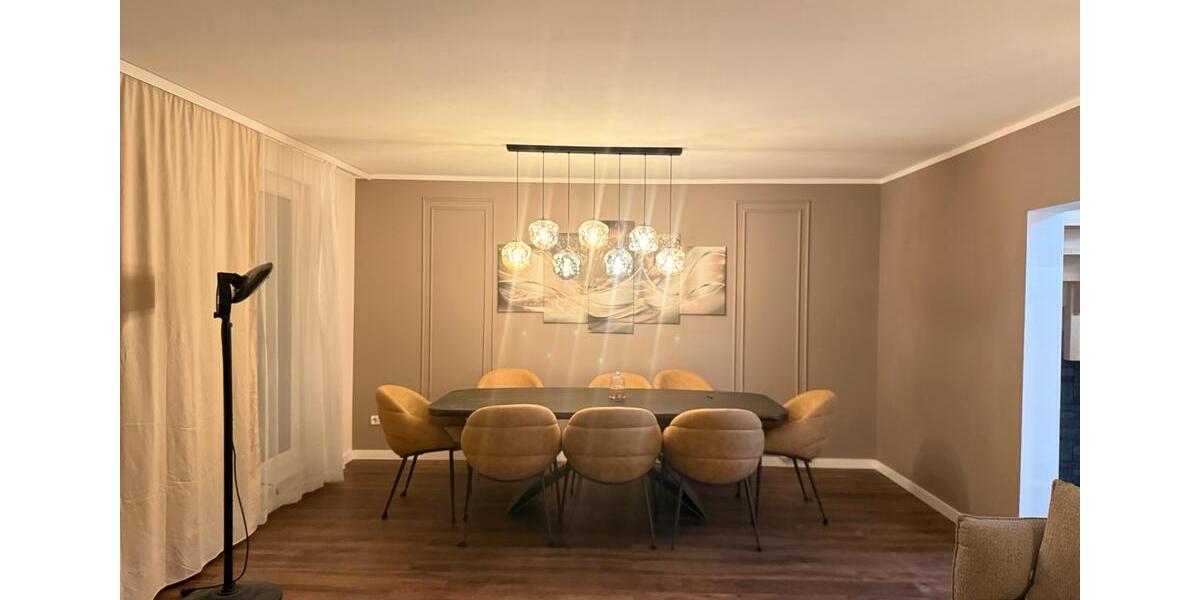 Doppelhaushälfte Schönefeld - 5 Zimmer, 180 m&sup2;, 3.400&euro; | Angebot:24984602