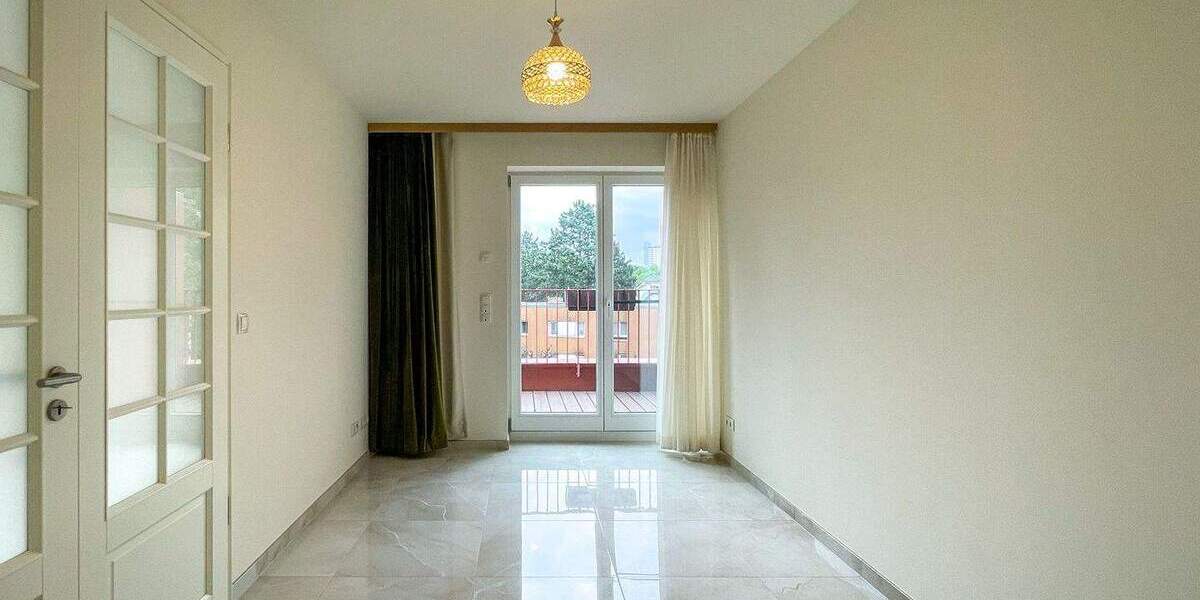 Etagenwohnung Berlin Lichterfelde - 5 Zimmer, 135 m&sup2;, 2.977&euro; | Angebot:25774576