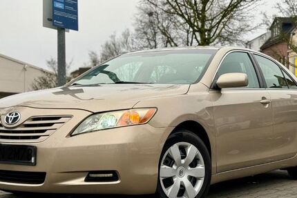 Toyota Camry 170.000 km 5.199 € Berlin 10243