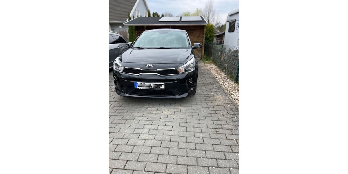 Kia Rio 70.700 km 9.999 &euro; Woltersdorf 15569
