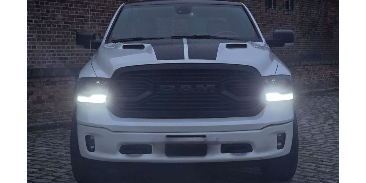 Dodge RAM 24.300 km 38.990 &euro; Berlin 12277