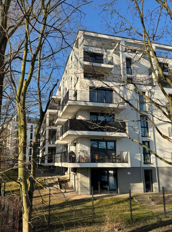 Wohnung zum Mieten in Berlin 651,60 € 27.15 m²