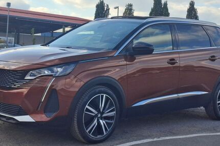 Peugeot 5008 93.500 km 21.490 € Berlin 15831