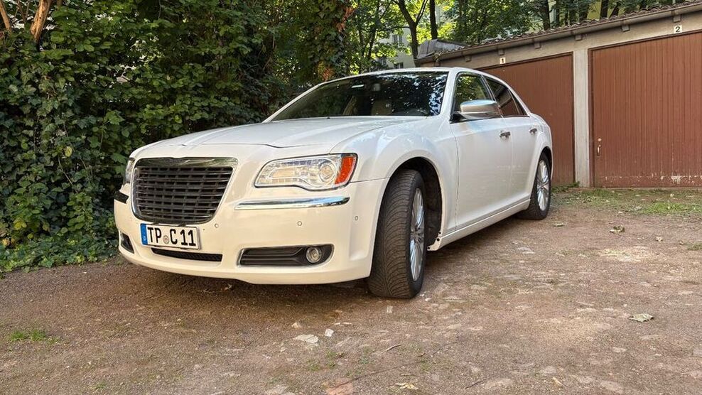 300C
