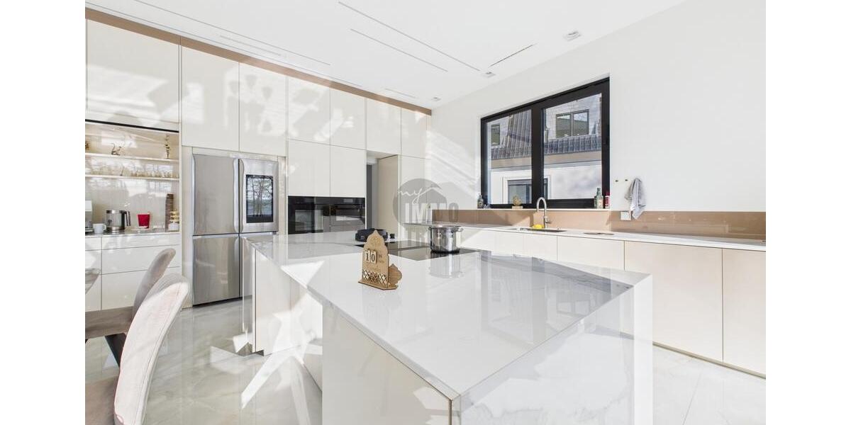 DAS BESTE AUS ZWEI WELTEN – STADTNÄHE & SEEROMANTIK IN EINEM ZUHAUSE 7 zimmer