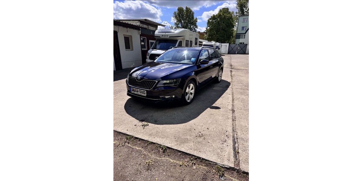 Skoda Superb 147.000 km 14.000 &euro; Berlin 12627