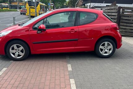 Peugeot 207 174.000 km 1.690 &euro; Berlin 12349