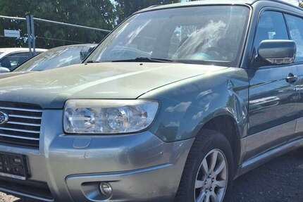 Subaru Forester 245.000 km 2.450 € Berlin 13597
