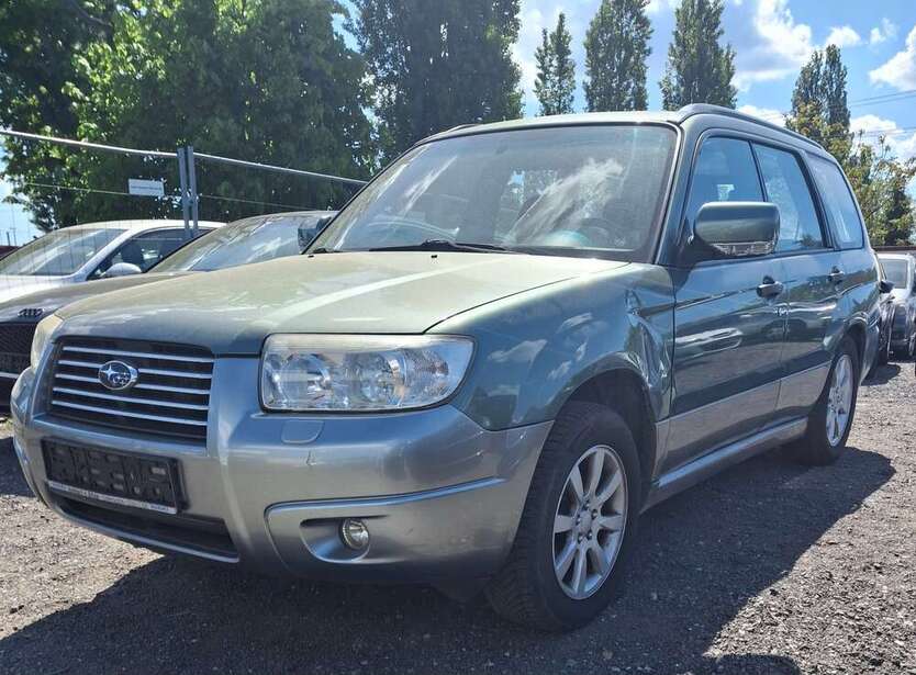 Subaru Forester 245.000 km 2.450 € Berlin 13597