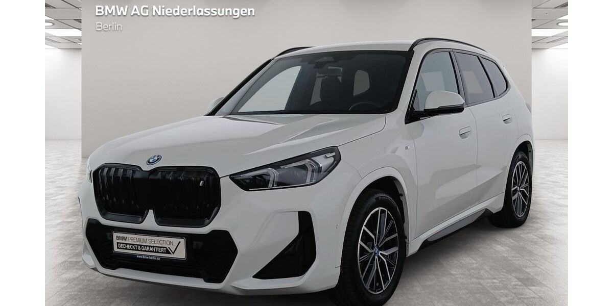 BMW iX1 11.236 km 41.900 &euro; Berlin 14057