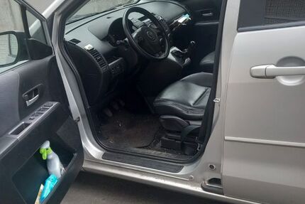 Mazda 5 227.000 km 800 &euro; Berlin 10777