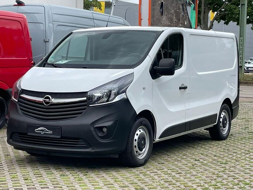 Opel Vivaro 195.000 km 8.999 € Berlin 13088
