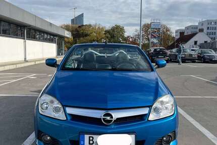 Opel Tigra 153.000 km 2.999 € Berlin 12043
