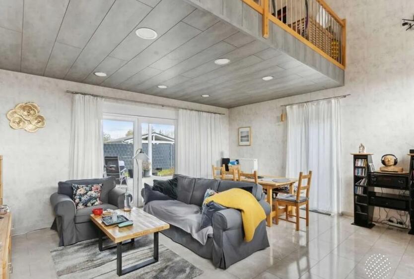 Wohnhaus mit 3 Wohnungen und ein TinyHouse