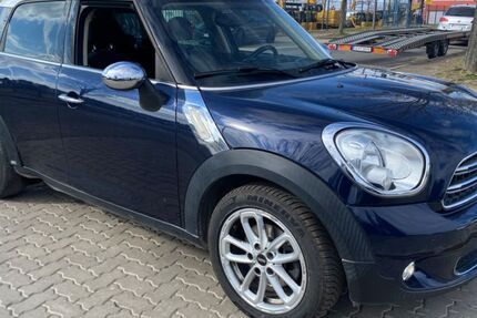 Mini Countryman D (Cooper) 175.000 km 5.250 &euro; Berlin 12109