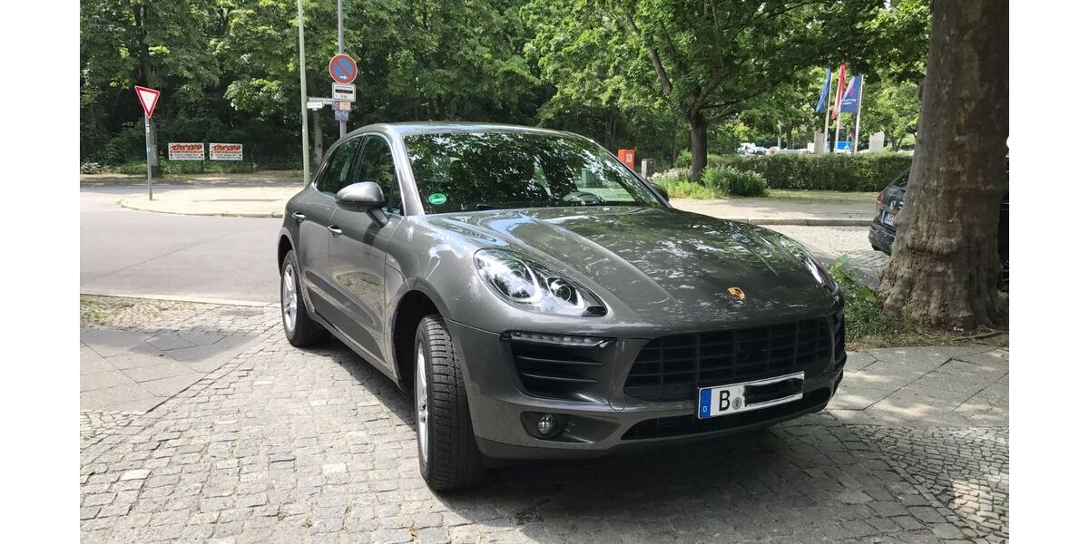 Porsche Macan 125.000 km 29.900 &euro; Berlin 10713