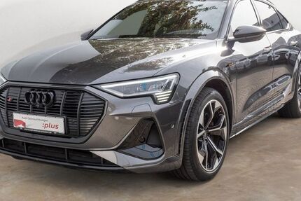 Audi e-tron 46.861 km 59.990 € Potsdam 14482