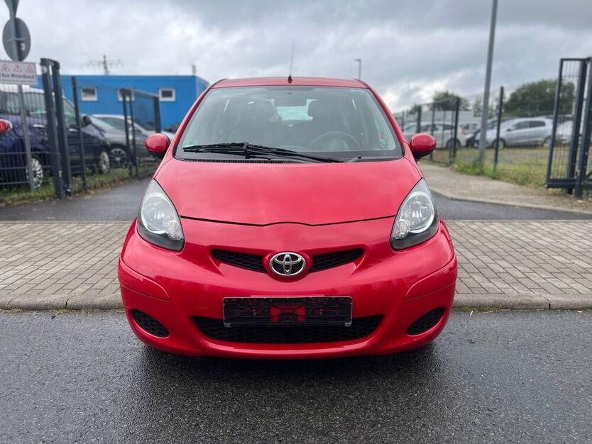 Aygo (X)