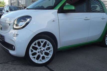 Smart forFour 23.000 km 8.899 € Berlin 12277