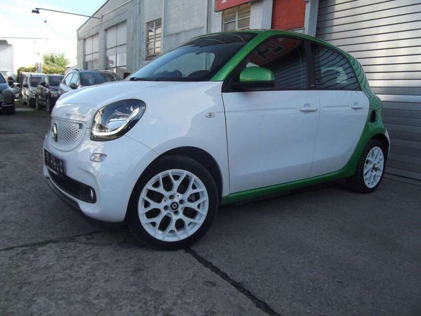 Smart forFour 23.000 km 8.899 € Berlin 12277