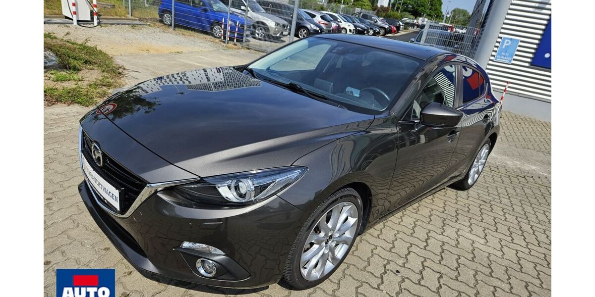 Mazda 3 92.622 km 10.799 &euro; Berlin - Köpenick 12555