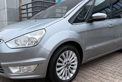 Ford Galaxy 157.486 km 10.480 € Berlin 13353