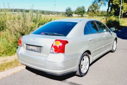 Toyota Avensis 176.887 km 2.600 &euro; Berlin 13629