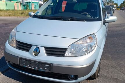 Renault Scenic 109.000 km 1.999 € Berlin 13597