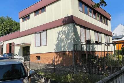 Halle in Berlin 850.000 € 400 m² zimmer