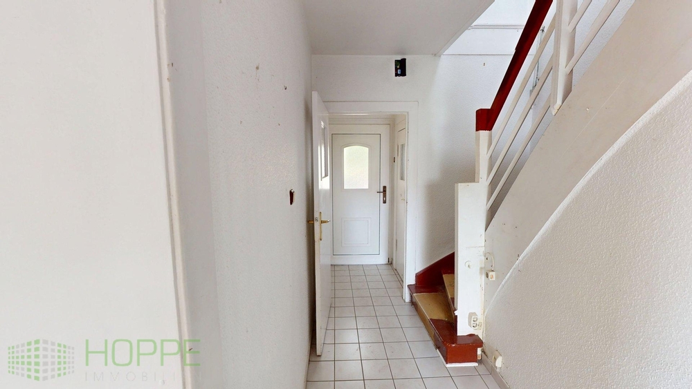 Lankwitz - Renovierungsbedürftige Doppelhaushälfte mit idyllischem Garten - Doppelhaushälfte Berlin Berlin - Steglitz-Zehlendorf - Lankwitz | Angebot:26649308