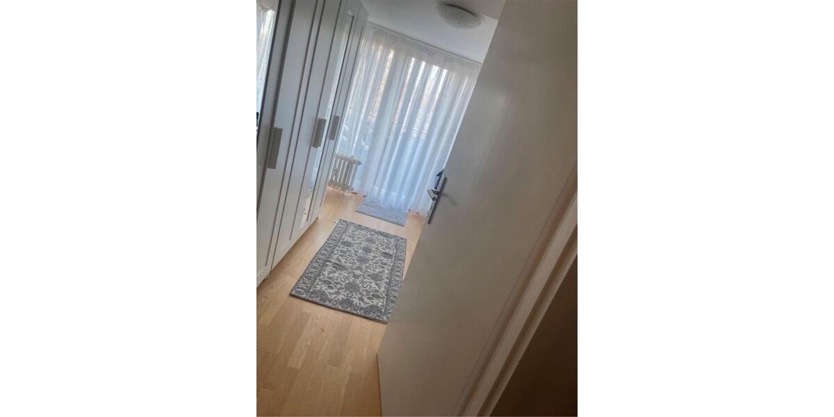 Dachgeschoßwohnung Berlin Mitte - 5 Zimmer, 140 m&sup2;, 3.200&euro; | Angebot:26086674