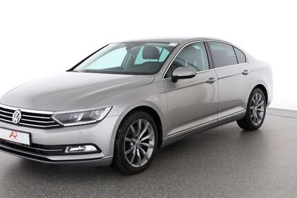 VW Passat 99.985 km 16.880 &euro; Berlin 12103