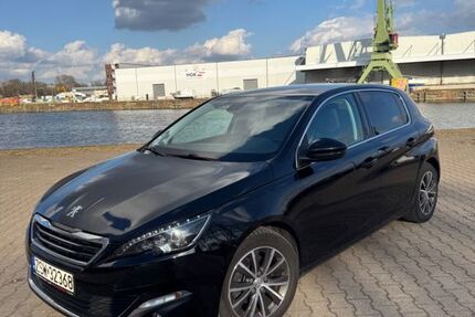 Peugeot 308 125.000 km 6.790 &euro; Berlin 13597