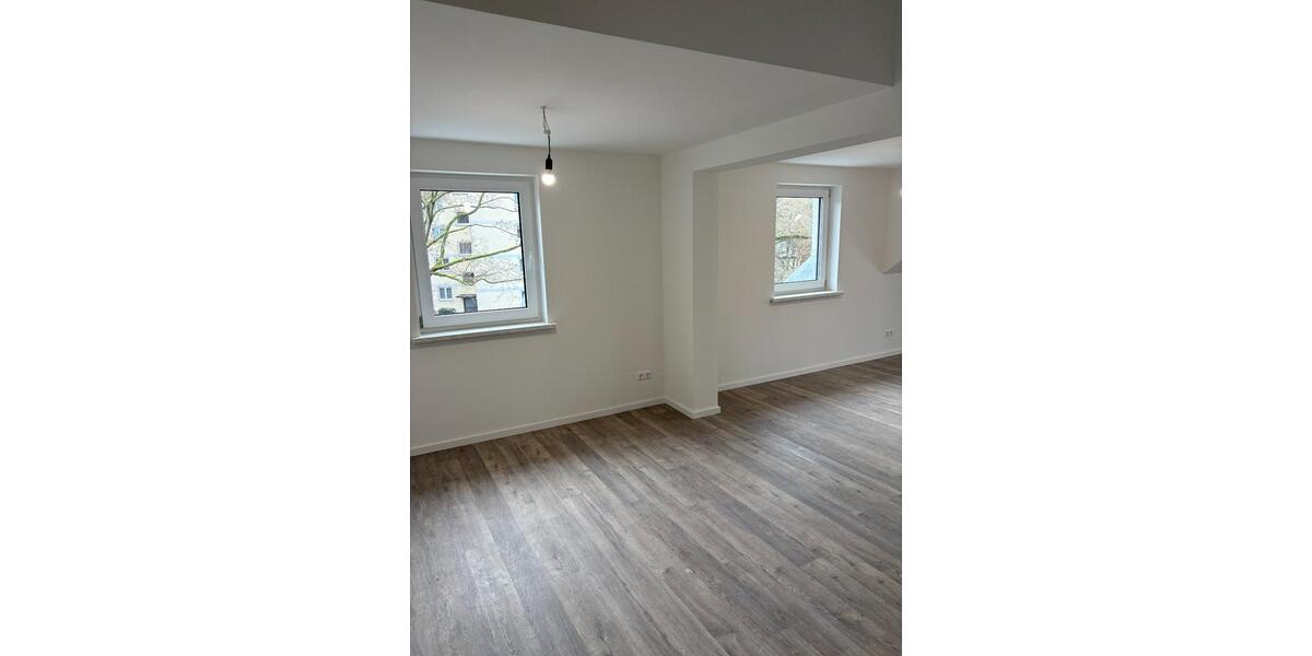 Dachgeschoßwohnung Berlin Reinickendorf - 2 Zimmer, 70 m&sup2;, 1.395&euro; | Angebot:25806504