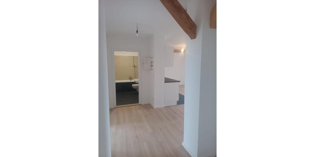 Dachgeschoßwohnung Berlin Treptow-Köpenick - 3 Zimmer, 84 m&sup2;, 1.045&euro; | Angebot:26249333