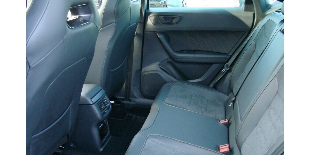 Cupra Ateca 2,0TSi VZ 4Drive ACC Pano AHK LED 9.390 km 35.980 &euro; Falkensee 14612