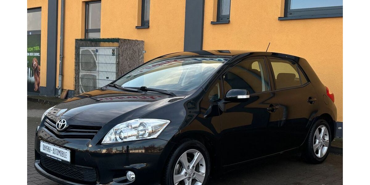 Toyota Auris 69.400 km 7.980 &euro; Berlin 13587