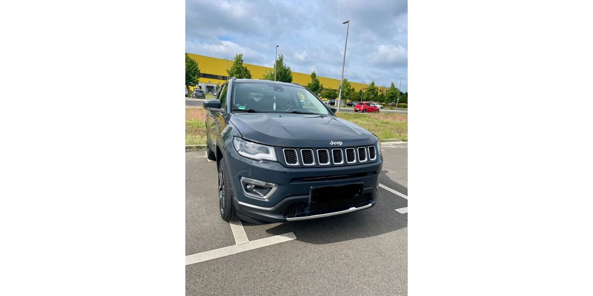 Jeep Compass 99.500 km 16.000 &euro; Berlin 13587