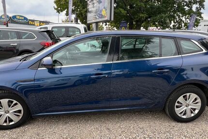 Renault Megane 69.842 km 8.900 &euro; Berlin 13089