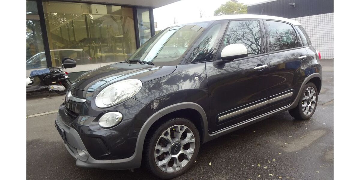 Fiat 500L 74.000 km 8.450 &euro; Berlin 12249