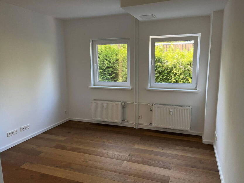 Provisionsfrei - Top modernisierte Wohnung, Garage, Terasse, Garten, Hausautomatisierung, 128m²
