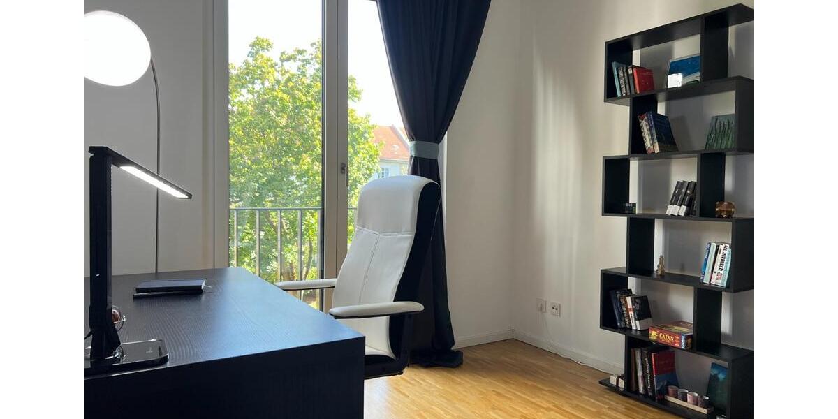 Etagenwohnung Berlin Rummelsburg - 4 Zimmer, 101 m&sup2;, 2.150&euro; | Angebot:25406000