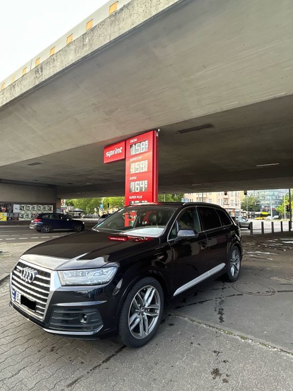 Q7