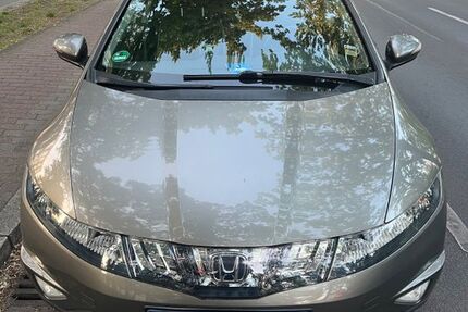 Honda Civic 94.000 km 4.950 &euro; Berlin 14129