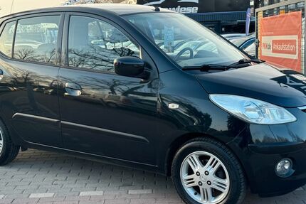 Hyundai i10 33.211 km 7.490 &euro; BERLIN 13127