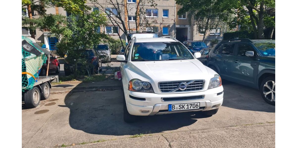 Volvo XC90 199.999 km 18.299 &euro; Berlin 12524