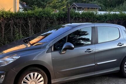 Peugeot 308 139.640 km 2.900 &euro; Hennigsdorf 16761