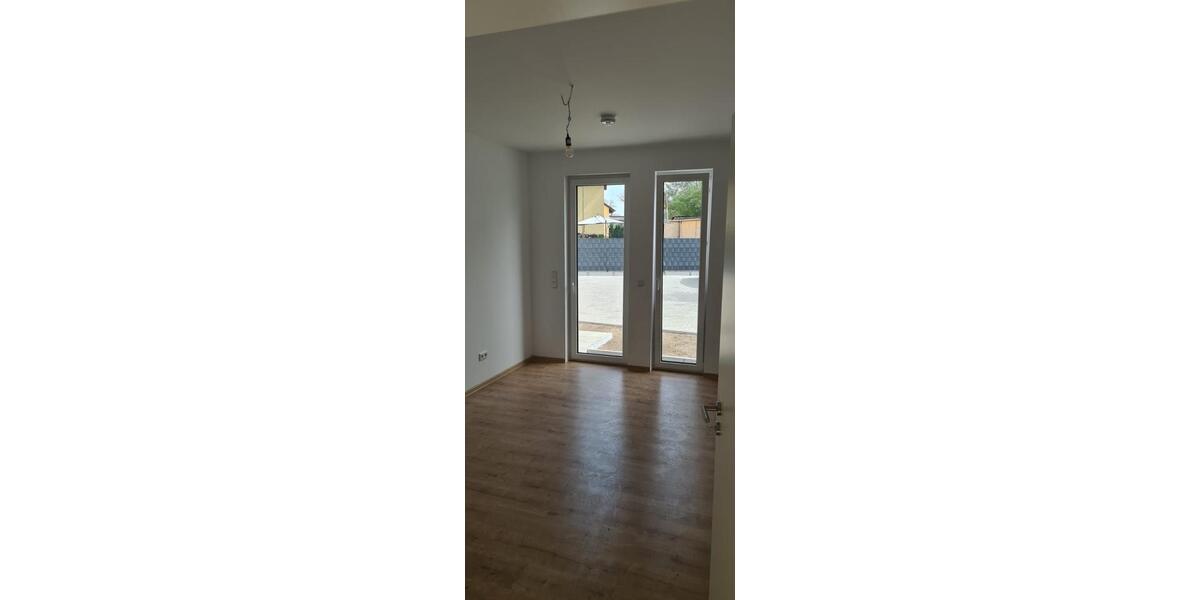 Etagenwohnung Oranienburg - 2 Zimmer, 65 m&sup2;, 1.235&euro; | Angebot:25962651