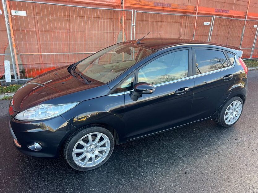Ford Fiesta 175.000 km 3.499 € Berlin 12057